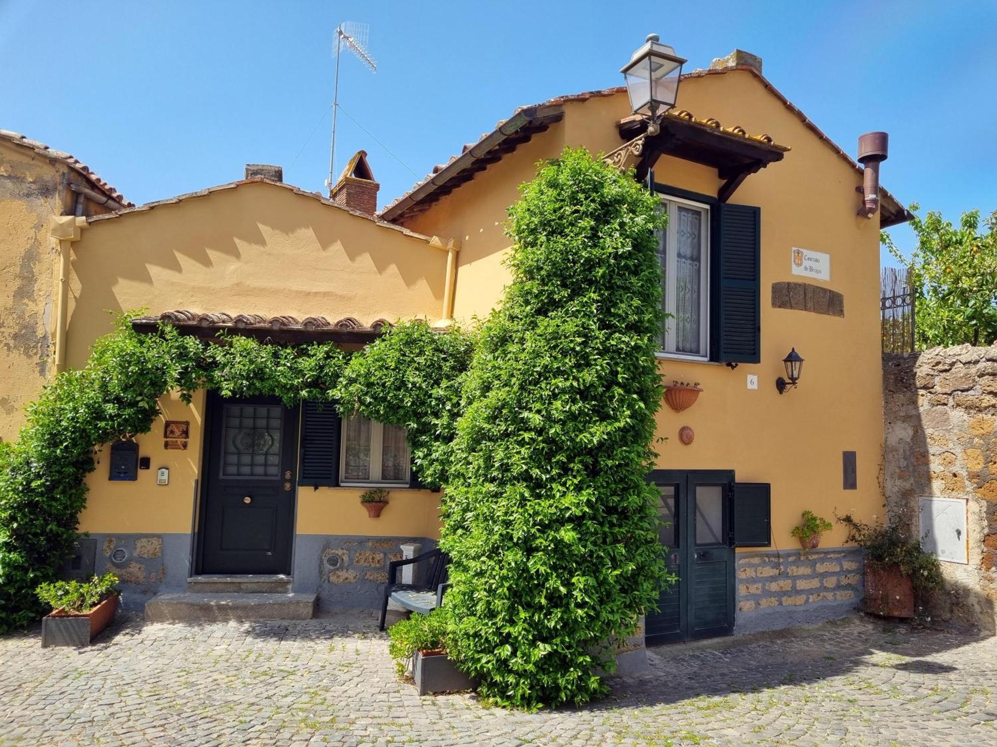 Casa Vacanze Nives Tuscania Kültér fotó